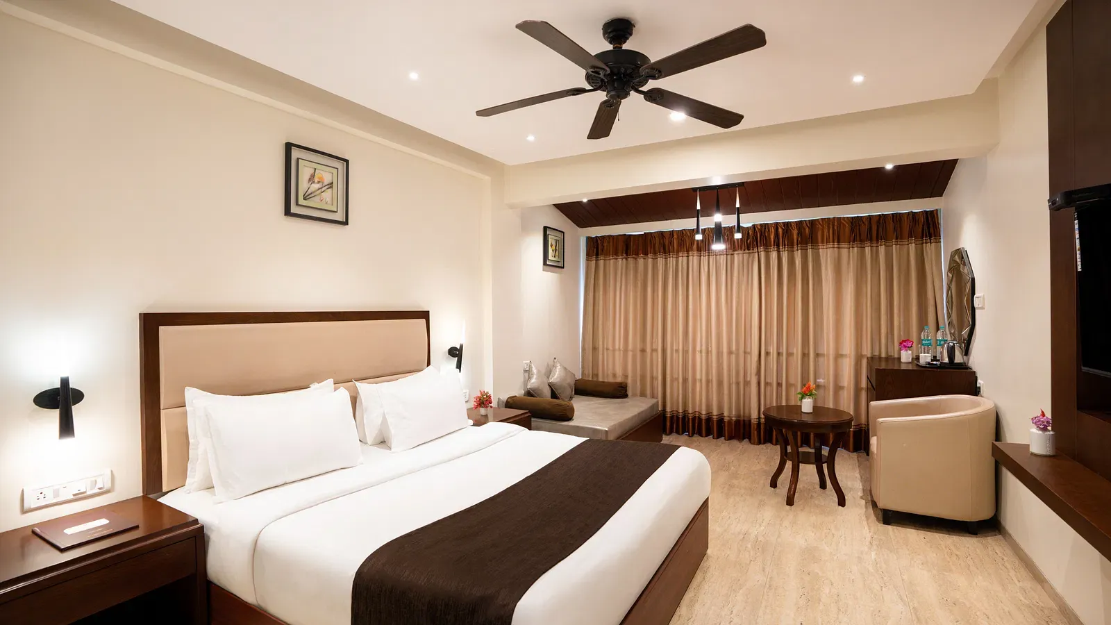 DSC03192-Edit_587cba6c